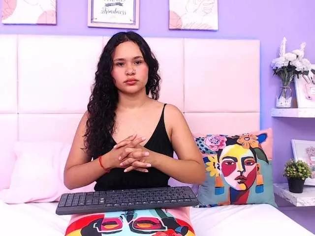EmilyKova from BongaCams