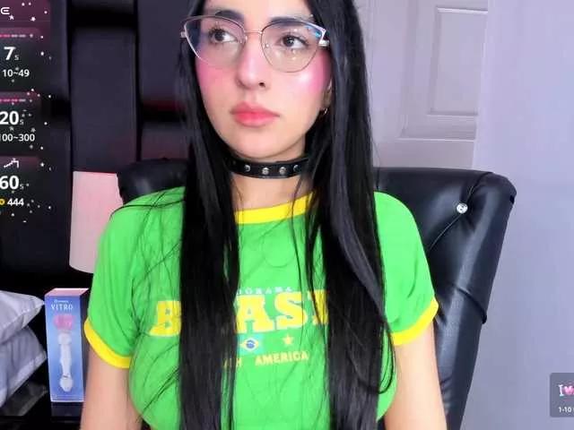 LennaBlair from BongaCams