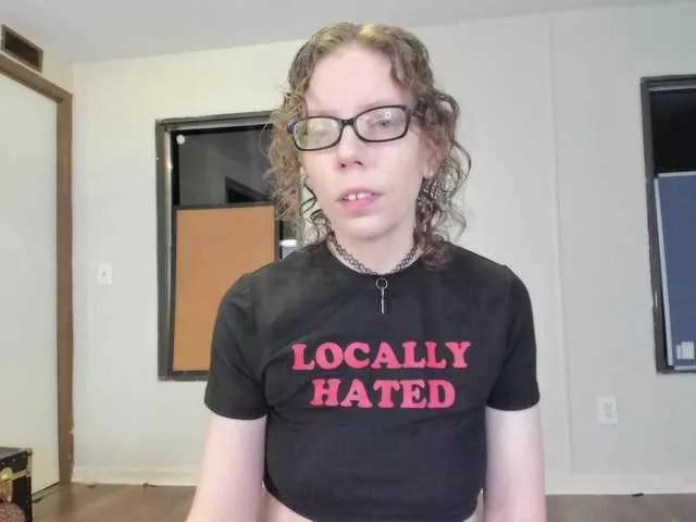 SaraDesireXO from BongaCams