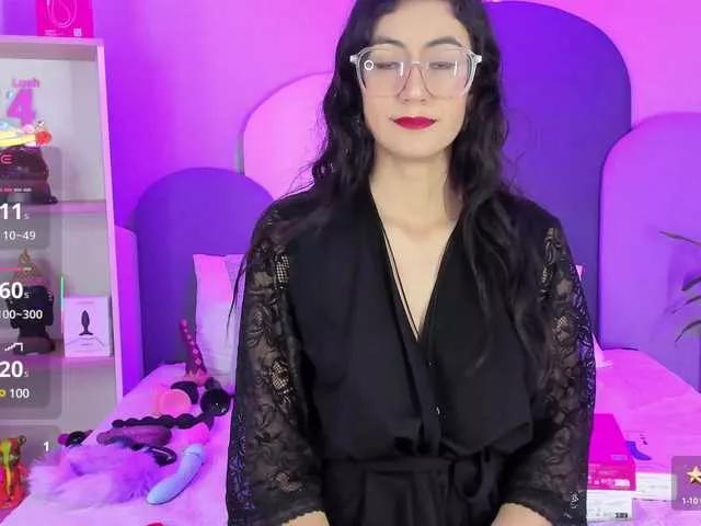 SophieGomez2 from BongaCams