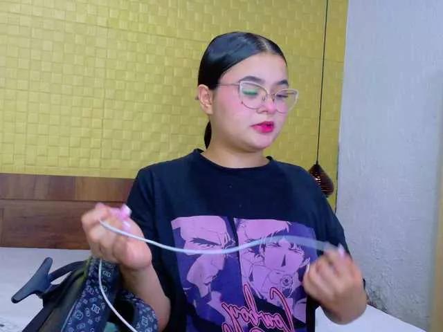 sweet-dani18 from BongaCams