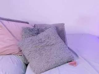 isa-molly from CamSoda