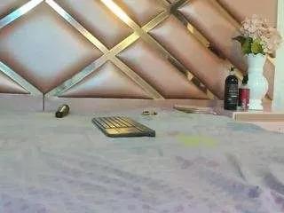 leylaroberth from CamSoda