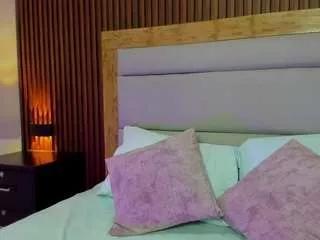 naila-rosse from CamSoda