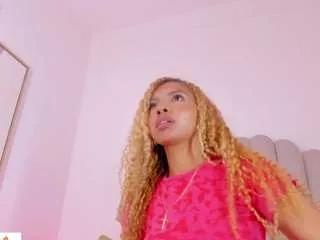 nikki-angel from CamSoda