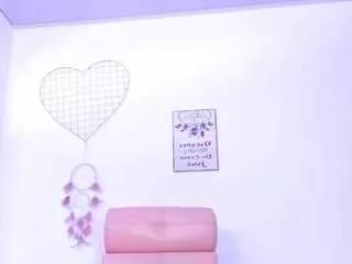 sara-rouge from CamSoda