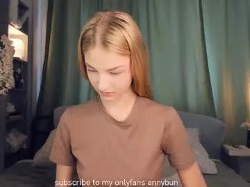 Naked Room _annybunny_ 