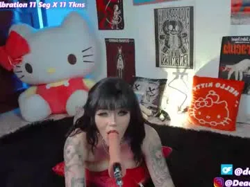 Freechat _deadly_doll on Chaturbate