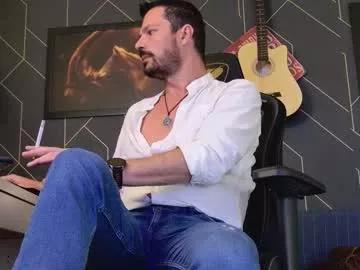 aaronbomer from Chaturbate