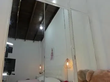 alanna_miaw — Hi, I am Alanna I love hot teasing and hot orgasms! Enjoy my menu  #transfem #anal #skinny #feet  #asian [995 tokens remaining]