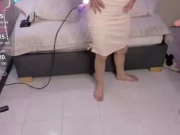 alektra_bryce on Chaturbate