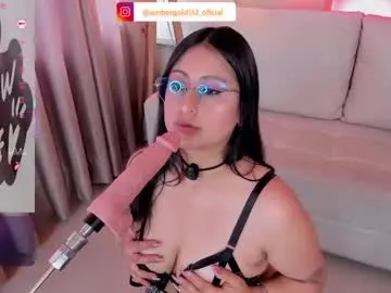 Freechat amber_gold113 on Chaturbate