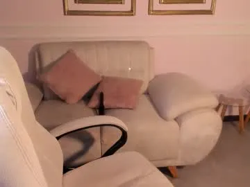 Freechat anavelvet on Chaturbate