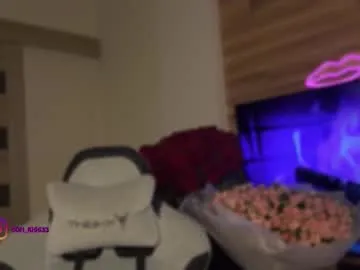 Freechat angelmi171 on Chaturbate