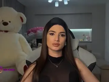 Freechat angelmi171 on Chaturbate