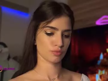 Freechat angelmi171 on Chaturbate