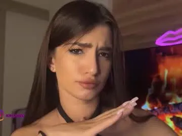 Freechat angelmi171 on Chaturbate
