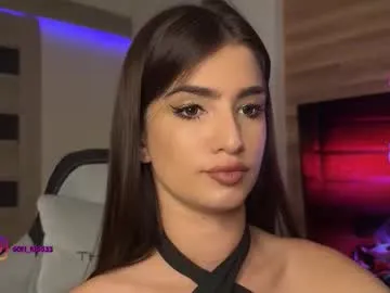 Freechat angelmi171 on Chaturbate