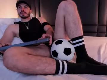 axelthompsom from Chaturbate