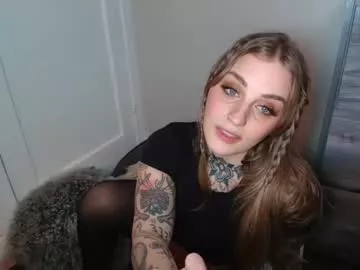 Away bambidear420 on Chaturbate
