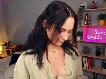 beatrixcutsforth from Chaturbate