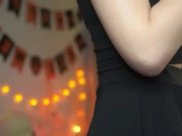 beckymadsons —  Let's reach 65000+ TODAY! I'm a #teen #18, #new #shy here, but already the best #bigass on CB  - Goal: Hottest Cowgirl POV  [484 tokens left]