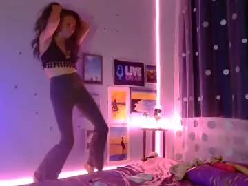 bellaqueen0701 from Chaturbate