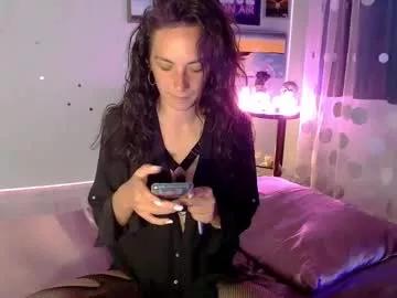 bellaqueen0701 from Chaturbate