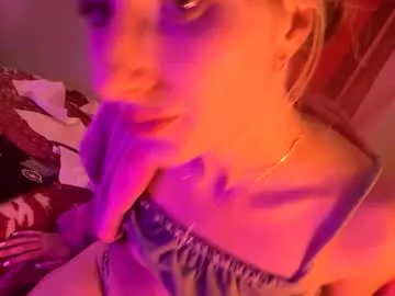 Chaturbate blondebellaaa3 is Freechat blondebellaaa3 — Hey, welcome to Gia's room! Let's get naughty together and come play in private(toys in priv only), I love Lil Peep and if you love ghost grls #Blonde #bigpussylips #Snowbunny #feet