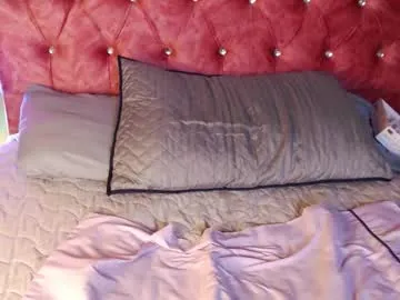 Freechat blueviolette on Chaturbate