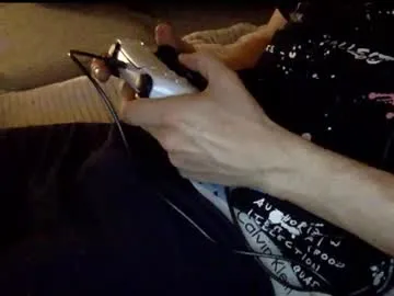 Freechat breezydicks on Chaturbate