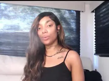 Freechat butterflybootyy on Chaturbate