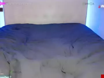 Freechat camsmiley on Chaturbate