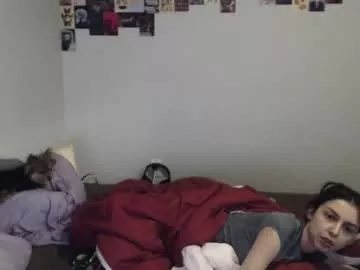 Freechat chloenight on Chaturbate