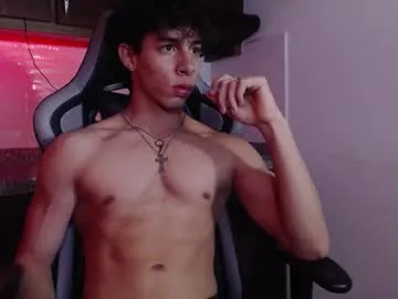 chris_evans27 — #New & #Muscle tease  - Goal: Get horny [100 tokens left] #bigcock #young #bigdick