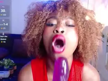 Freechat dahyan_ on Chaturbate