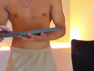 Freechat danii_scot on Chaturbate