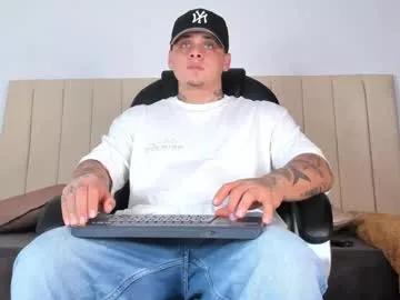 dennis_munera from Chaturbate