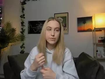 Naked Room dolce_betty 