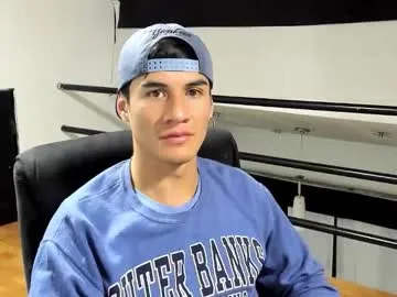 dominic_radccliffe — CUM SHOW [1000 tokens left] Hey guys!! #bigcock #latino #feet #milk #bigass