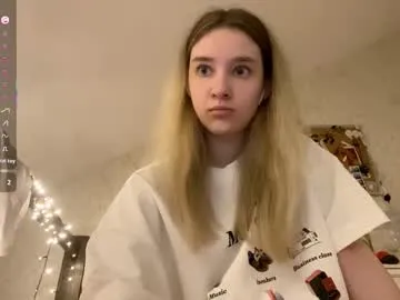 Freechat edlinhazleton on Chaturbate