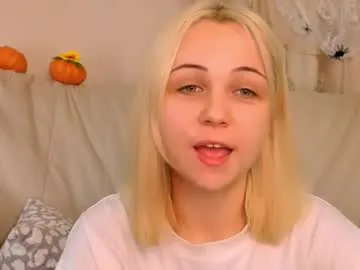 Freechat elenamonroee on Chaturbate