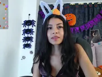 ellajonz on Chaturbate 