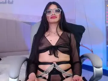 Freechat emerald_gh on Chaturbate