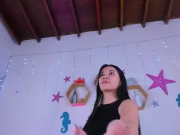 Private emiily_parkerr on Chaturbate