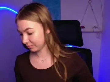 emilia_ilia — GOAL: Welcome to CB [31 tokens remaining] Welcome to my room! #shy #blonde #teen #young #new