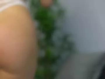 Naked Room evewilder 