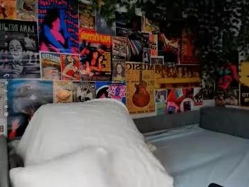 Naked Room flirtykitty_ 