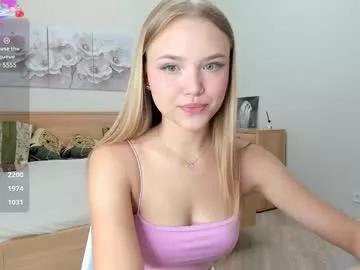 Naked Room flooora_0 