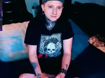 Freechat ftmblueyes on Chaturbate